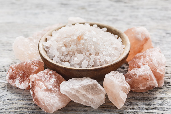 How to use Himalayan salt for baths and saunas