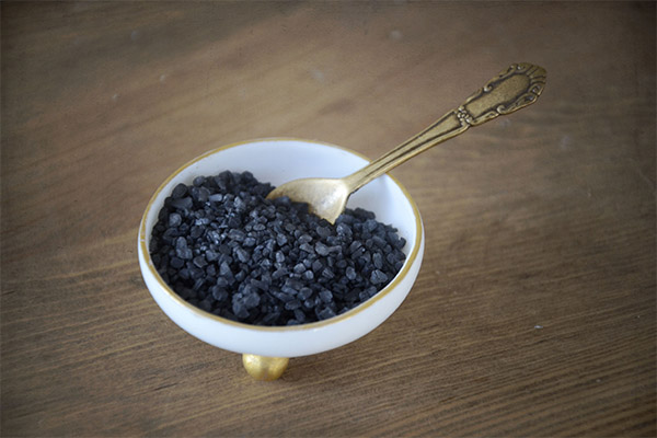 Black salt in medicine