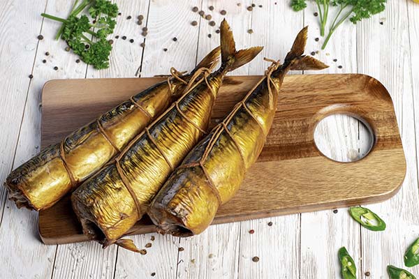 Benefits or harms of smoked fish