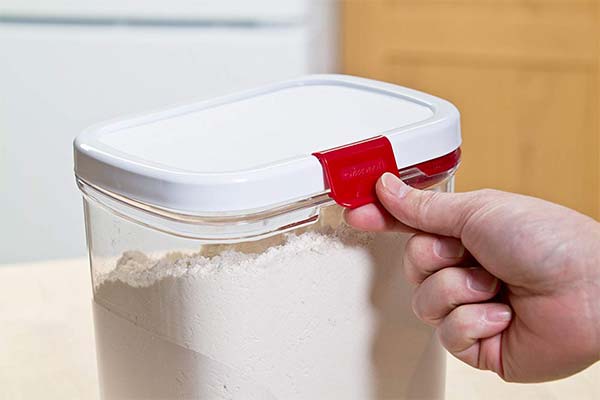 How to store flour