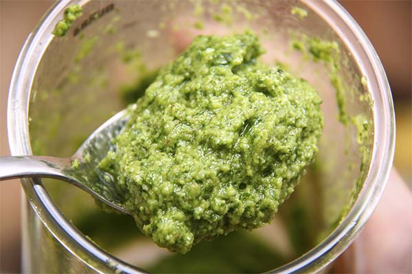 Sliced sweet cherry oil