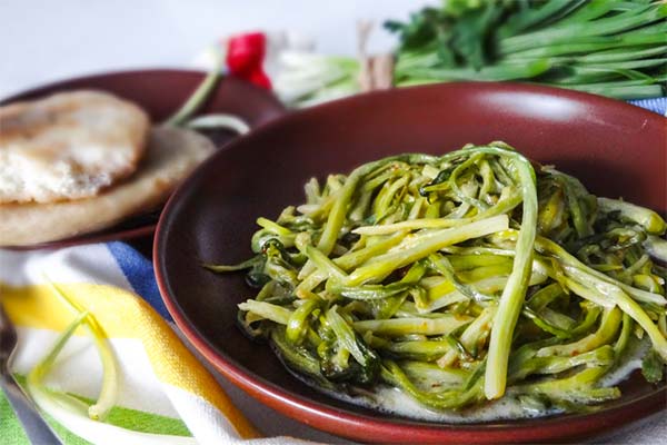 Sour cherry with milk