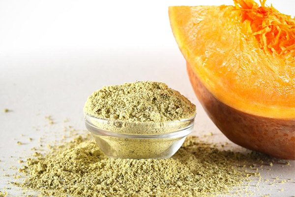 Fordelene og skadene med gresskarmel