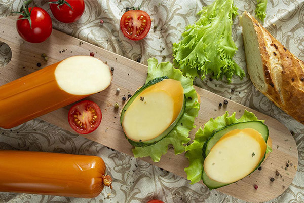 Smørbrød med pølseost